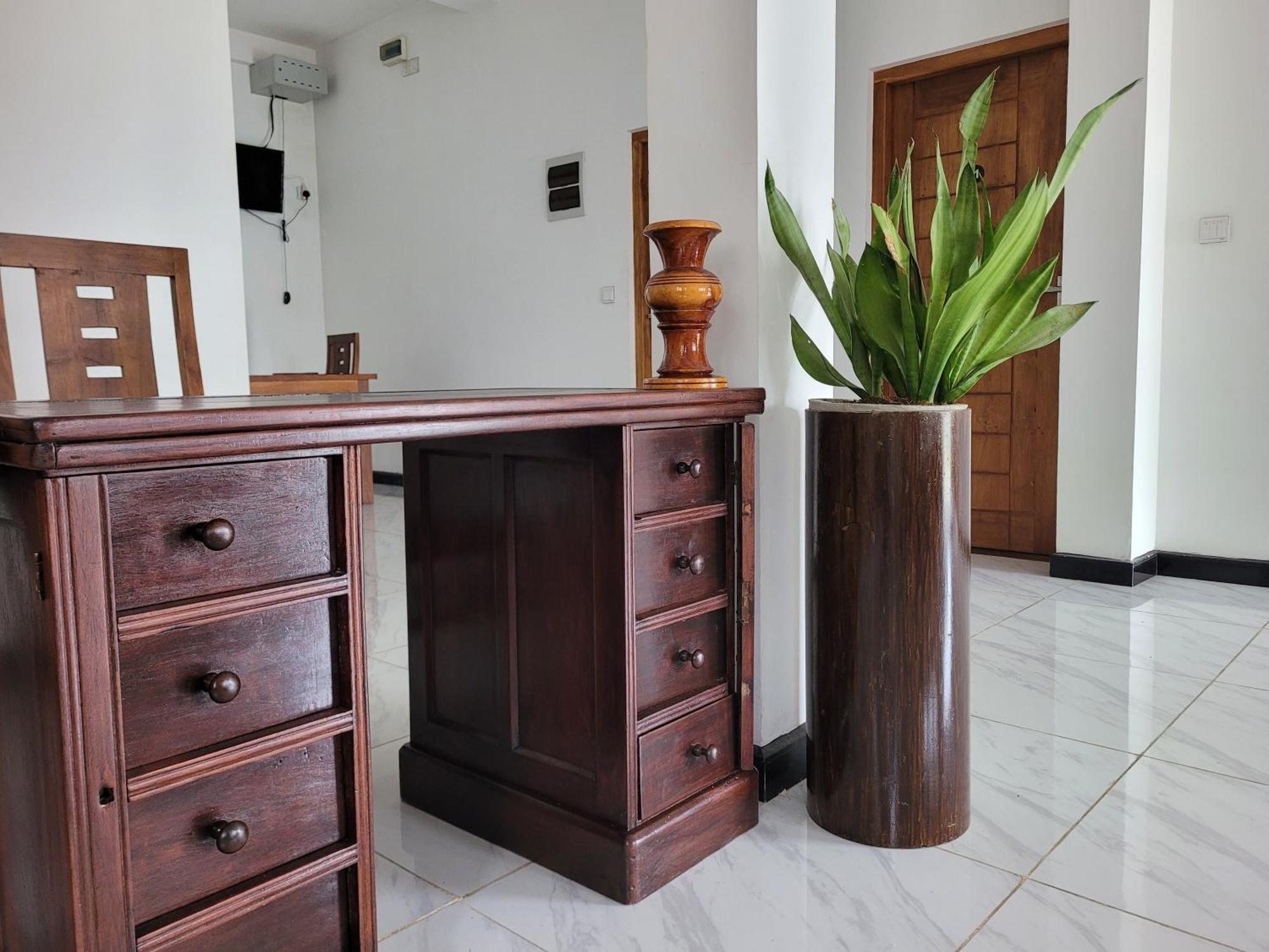 Yours 20Four Ahangama Luaran gambar